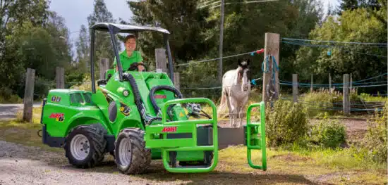 Avant e6 Multifunktionslader für Pferdebetriebe