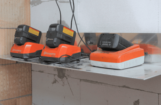 Lithium-Ionen-Akkus: Vorsicht Brandgefahr! Lithium-Ionen-Akkus